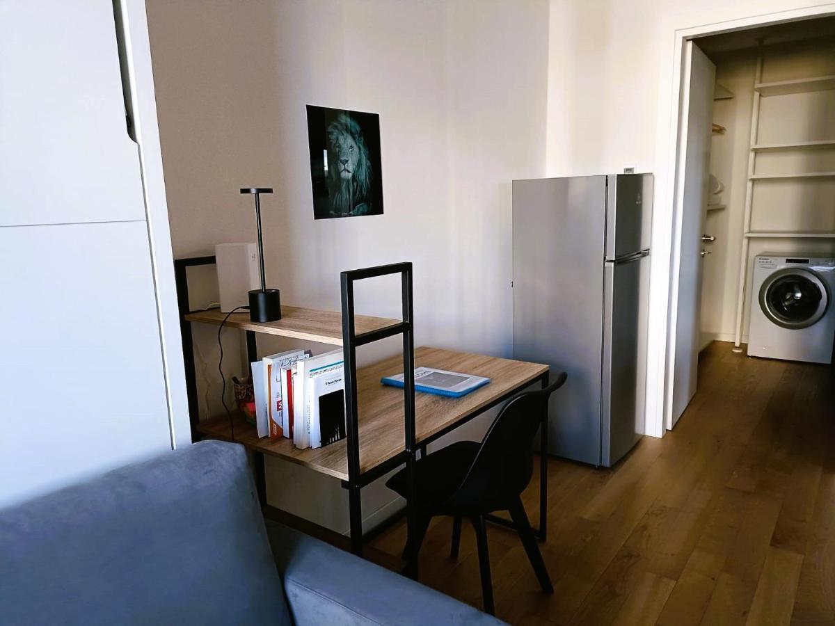 Nuovo Loft Con Terrazzo M2 Ieo Humanitas Bocconi Navigli Apartment Milan Bagian luar foto