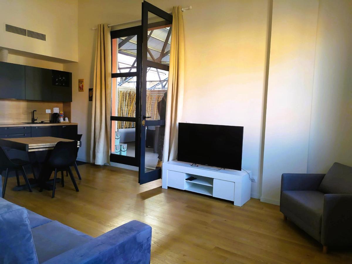 Nuovo Loft Con Terrazzo M2 Ieo Humanitas Bocconi Navigli Apartment Milan Bagian luar foto