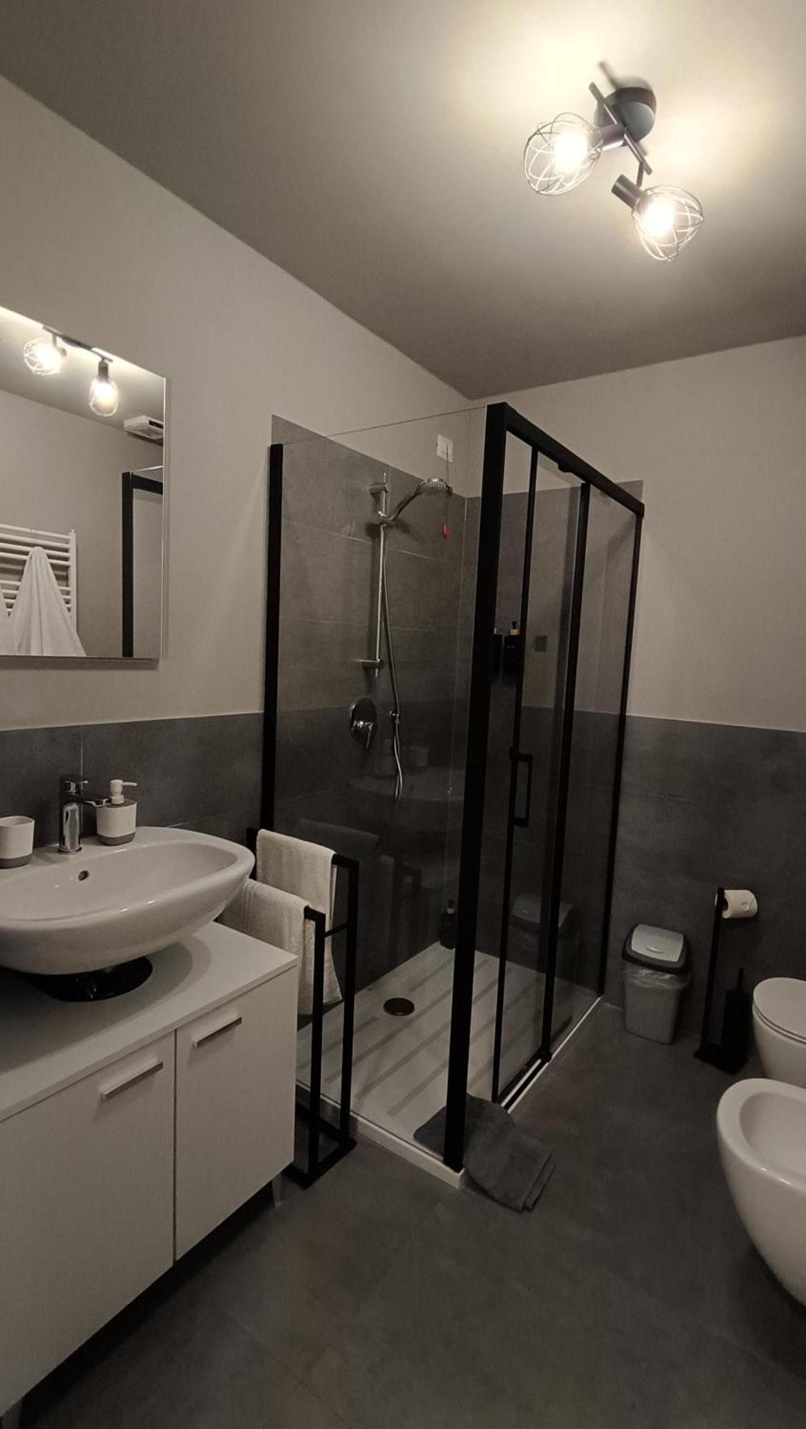Nuovo Loft Con Terrazzo M2 Ieo Humanitas Bocconi Navigli Apartment Milan Bagian luar foto
